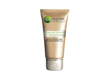 Garnier Skin Naturals B B Crème Quotidienne 5 En 1 Ton Medium 50ml